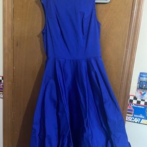 Women’s dress can wear a kremlin under it